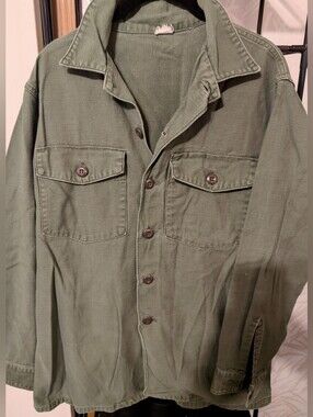 Mens US Military Olive Green Utility Shacket - Men Size Large